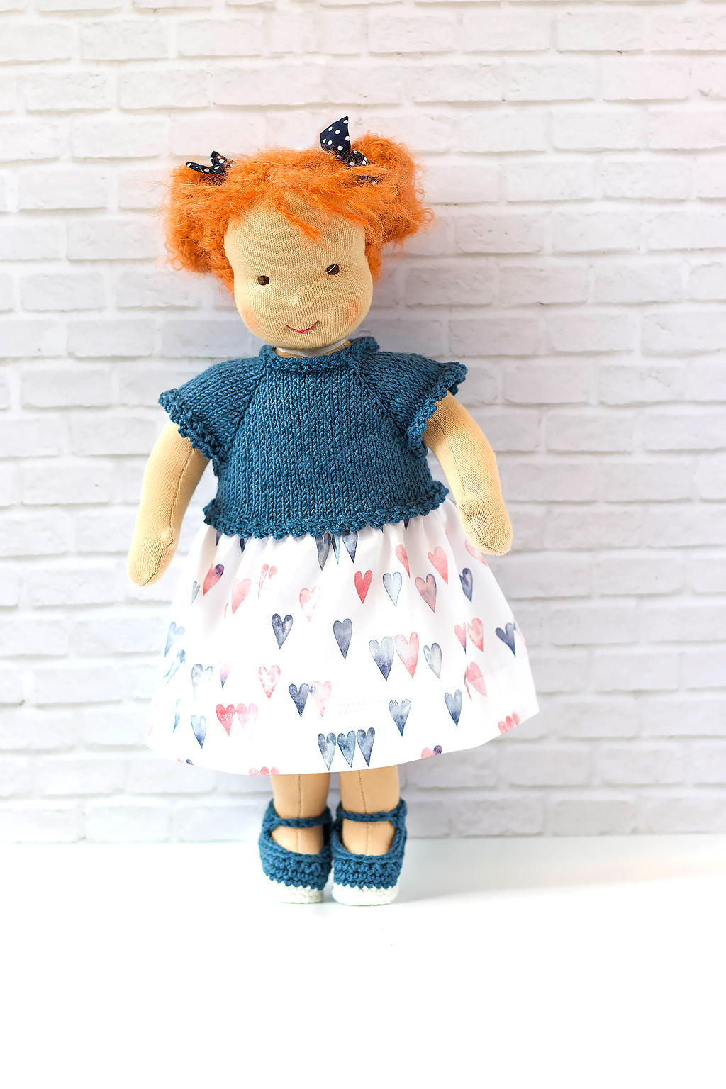 Puppenkleid mit Herzen blau