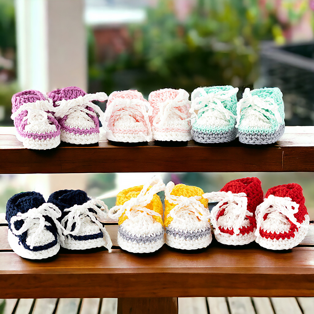 Puppenturnschuhe aus Baumwolle in vielen Farben