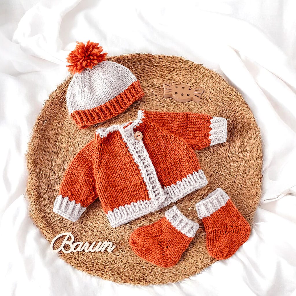 Puppenset für Waldorfpuppen aus Merinowolle in curry und hellgrau