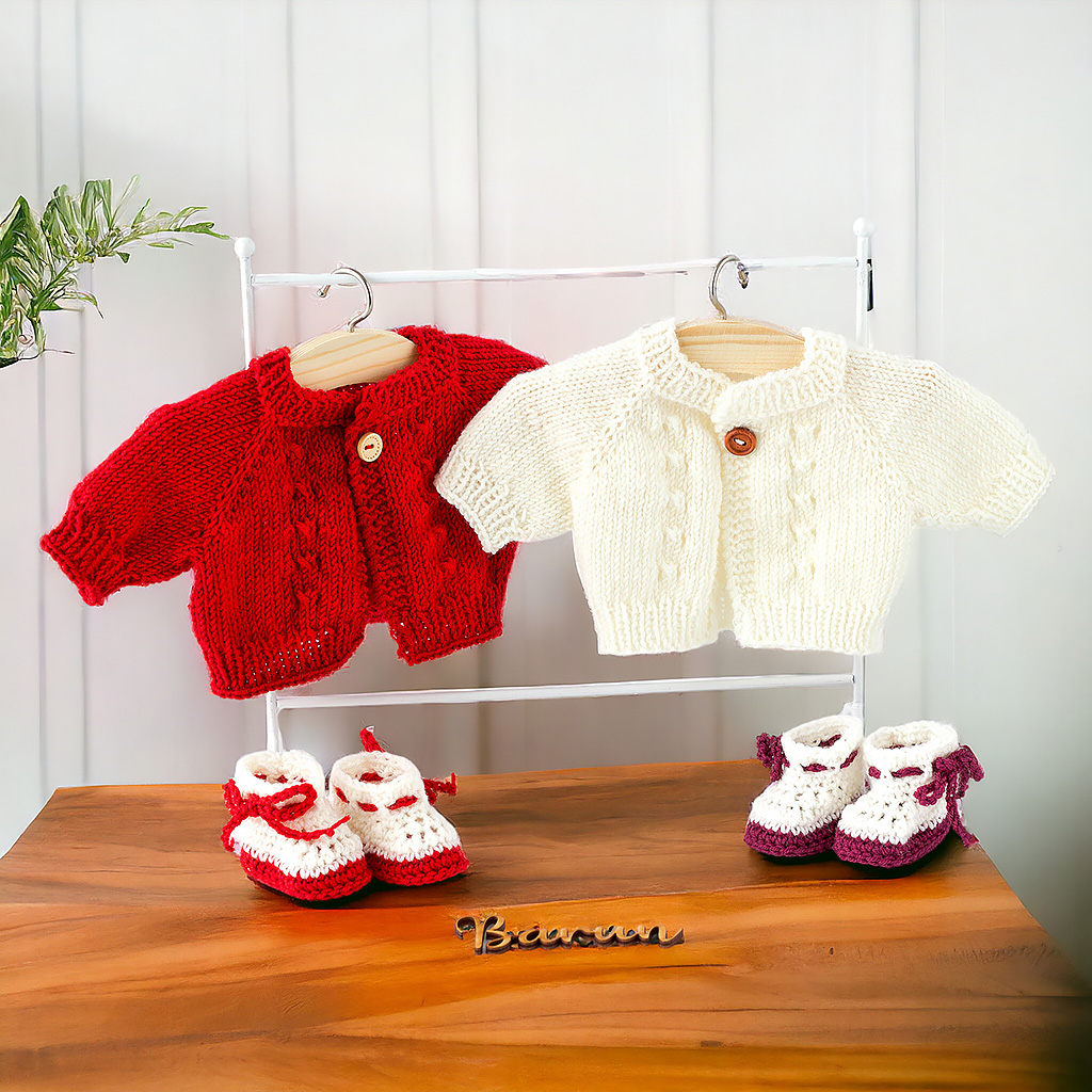 Jacke und Schuhe für Waldorfpuppen in rot oder weiß