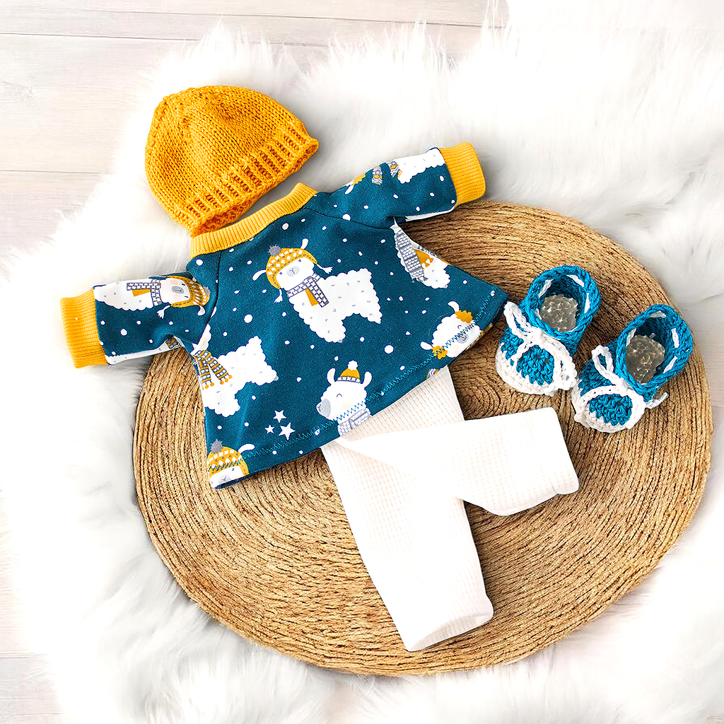 Puppenkleidung für Waldorfpuppen mit Lama von Barun-Kids